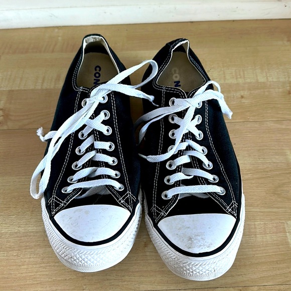Converse Other - Men’s Converse Chucks low tops size 10 black